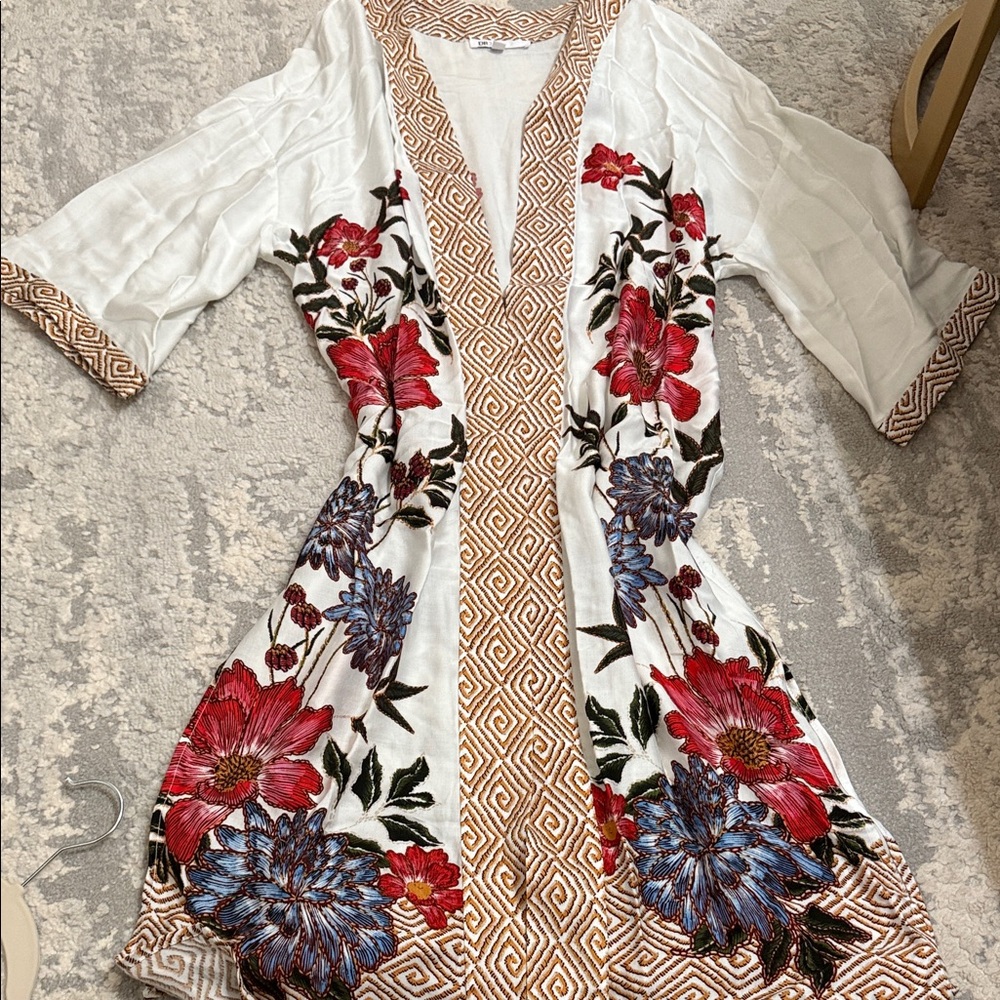 DR2 White Coverup with Red and Blue Floral Embroidery
